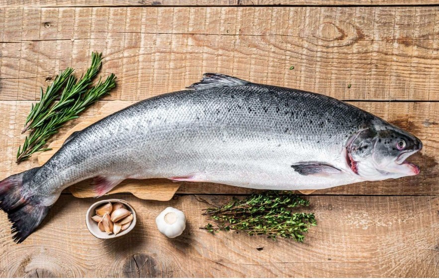 7 Rekomendasi Makanan yang Mendukung Kesehatan Leher dan Tulang